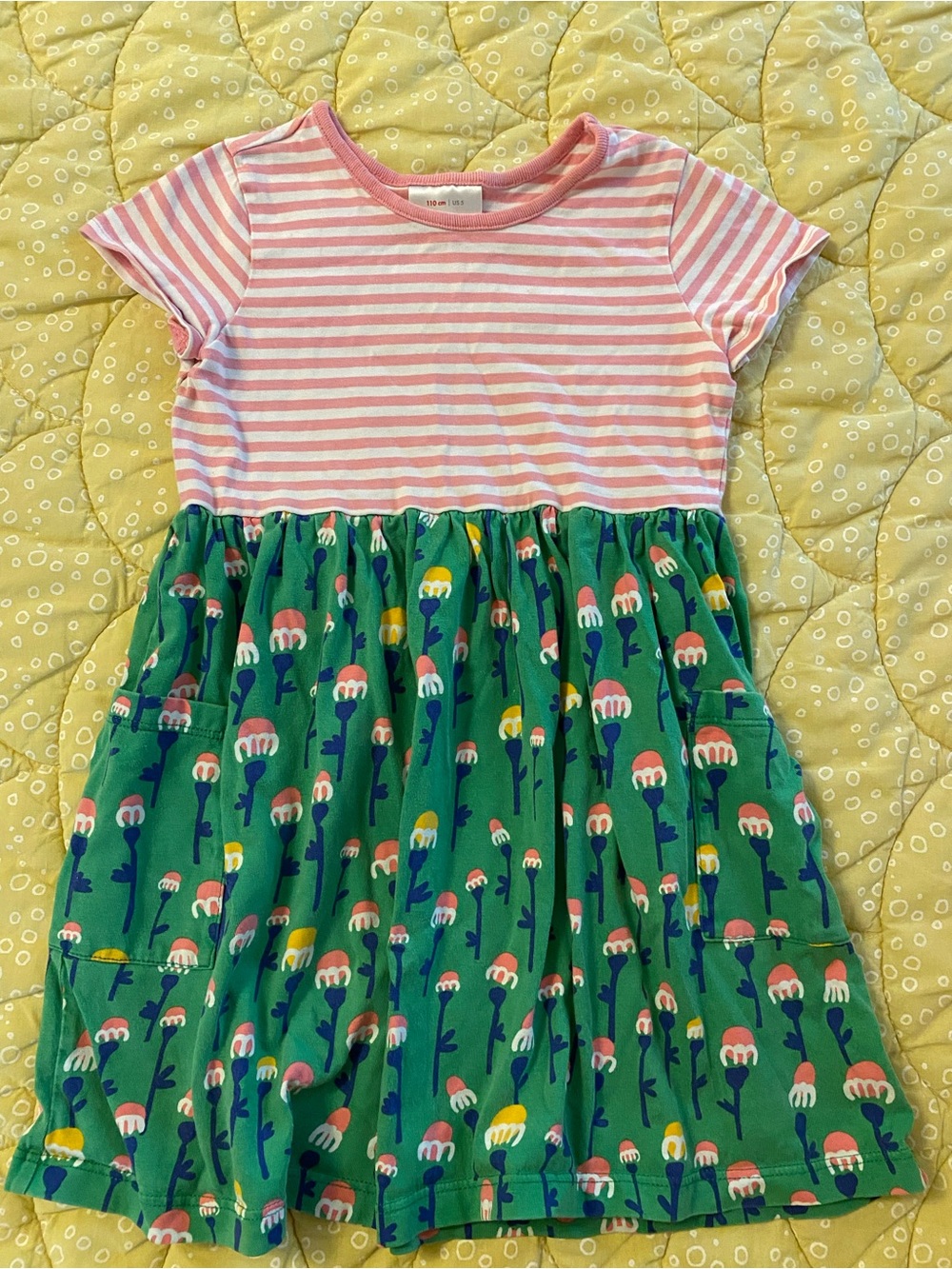 Hanna Andersson Girls' Pink Stripe & Green Floral Pocket Dress, size 5.